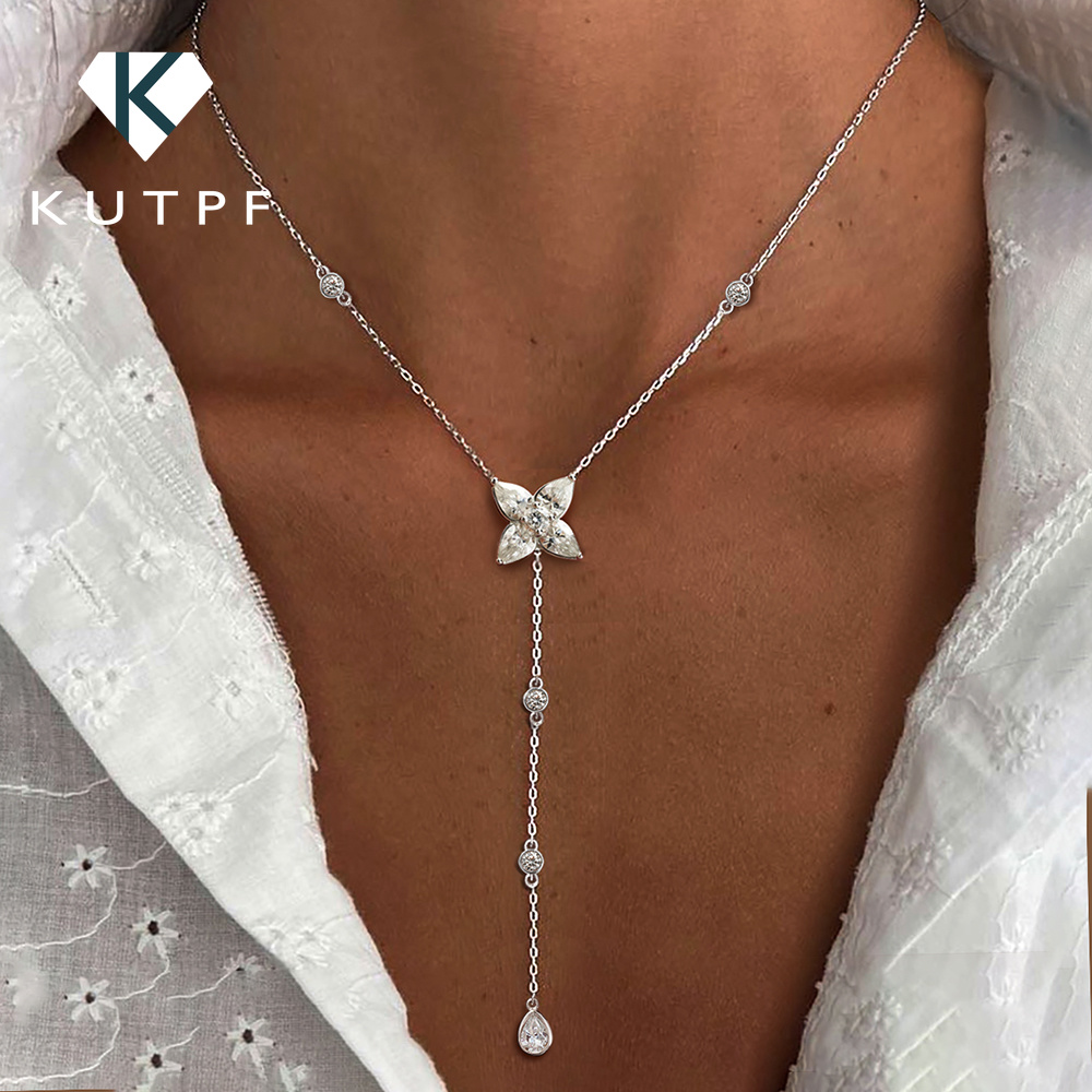 Bezels Set Pendant - Parelvormige/ronde bezel gezette Moissanite Lariat hanger